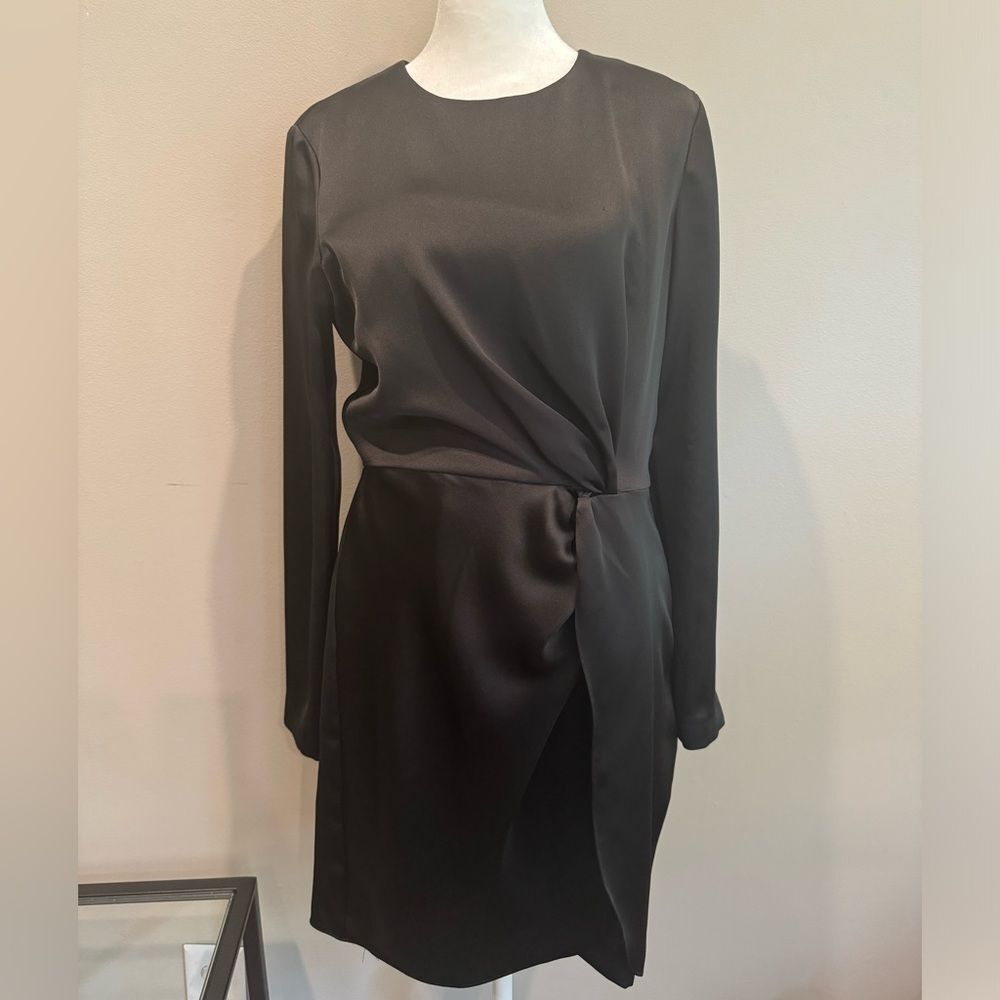Gorgeous and very soft Gianni Bini Dress